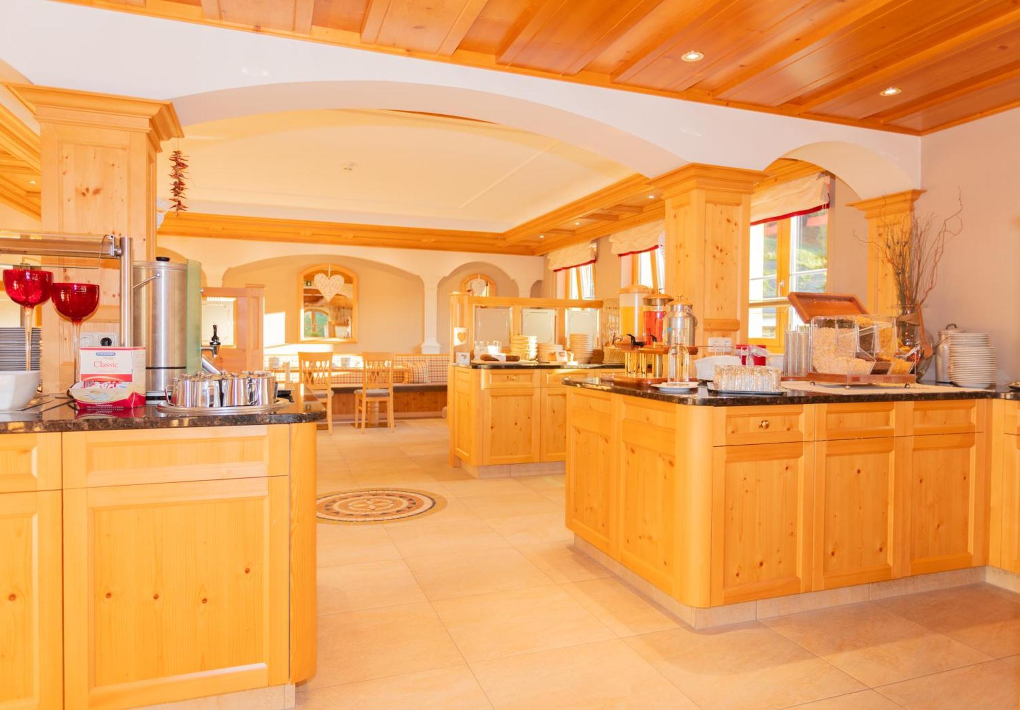 Landhotel Oberdanner Saalbach-Hinterglemm Exterior photo